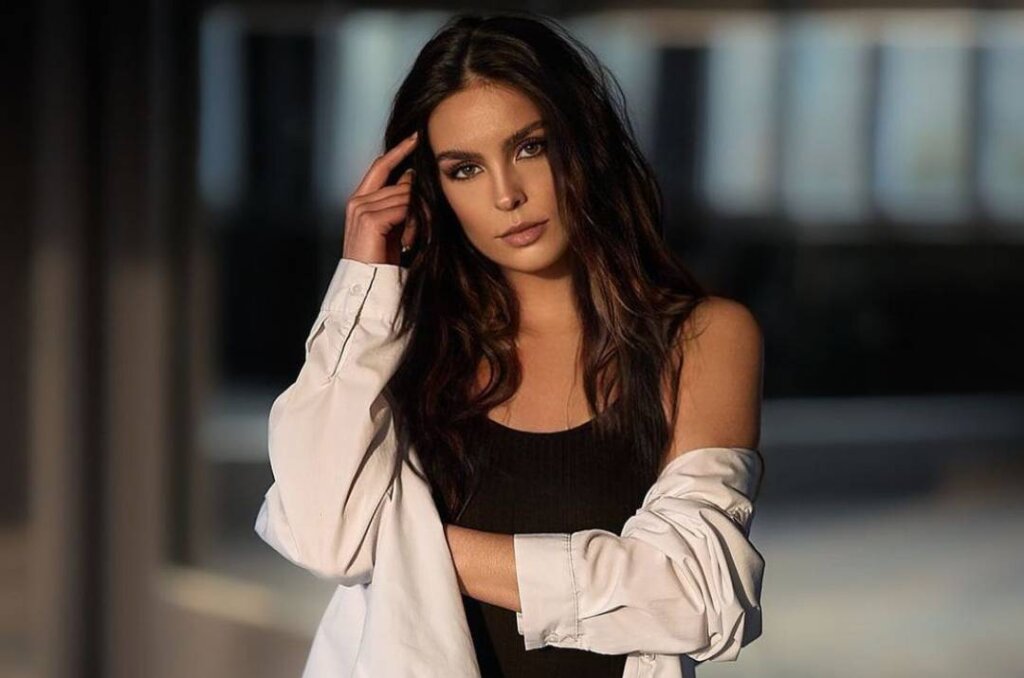 Romanian girl for marriage